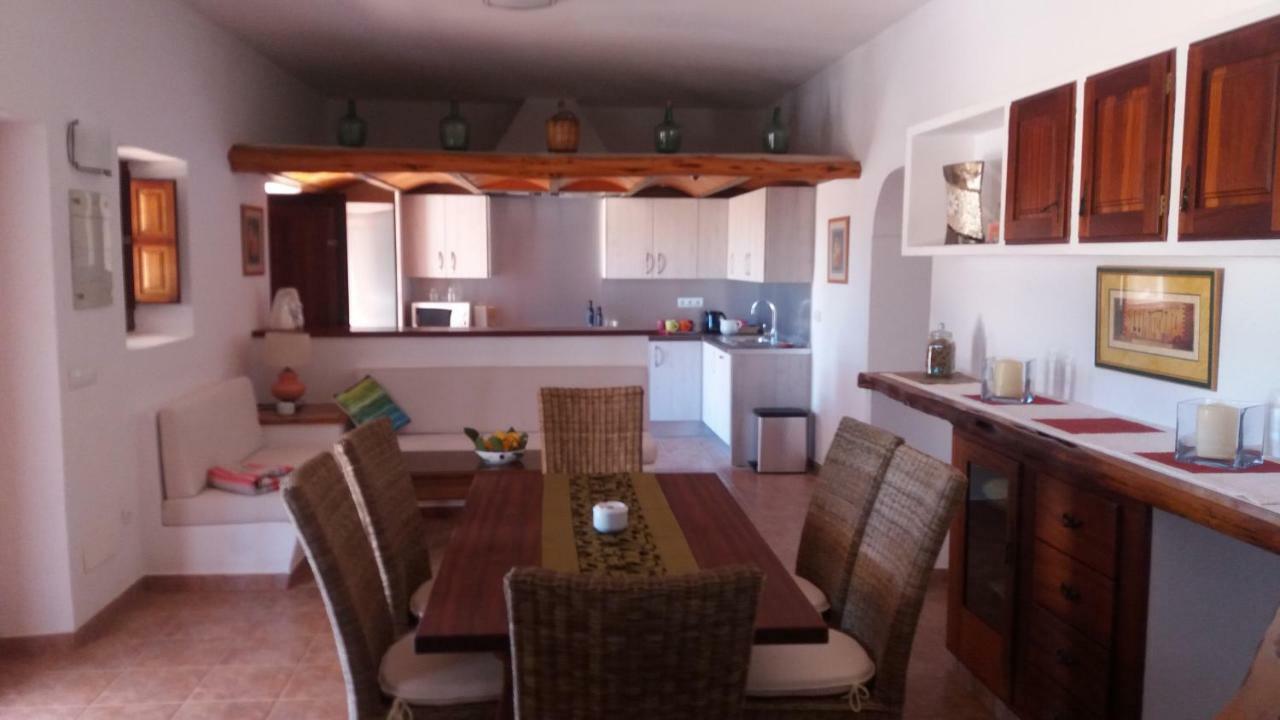 Villa Can Cosmi Santa Eulária des Riu Exterior foto
